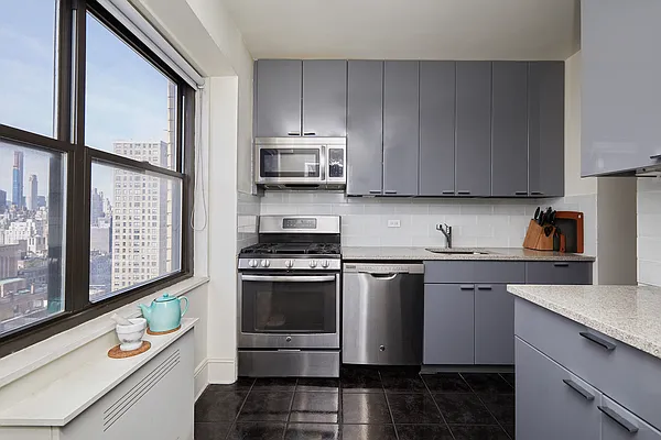 Rented by PocketBroker Inc | media 33