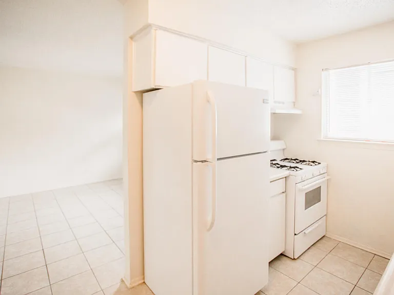 1239 N Lbj Dr #E — Photo 4
