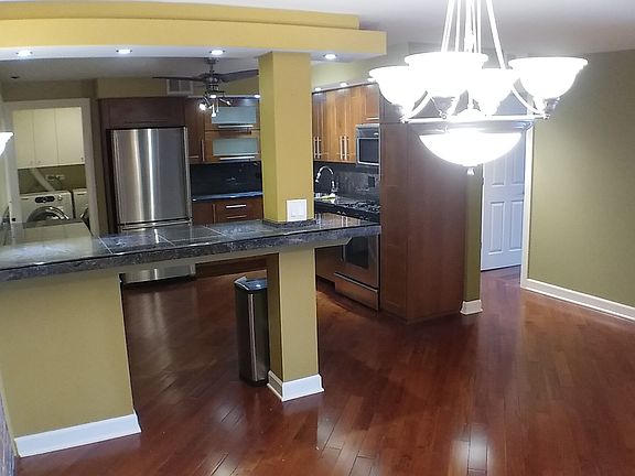 5th image of 121 S Spruce Ave APT 303