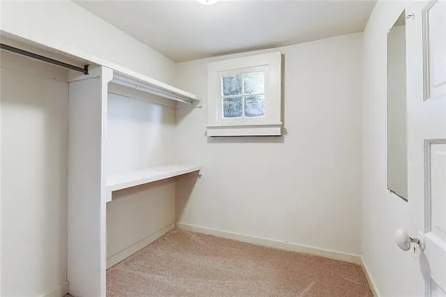 1122 Bordeaux St — Photo 6