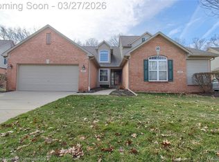 610 Cherry Grove Rd, Canton, MI