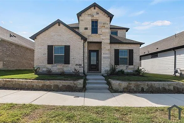 6 bed, 2399 sqft, $3,499 — Photo 1