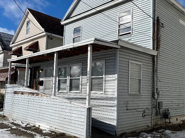 524 E 2nd St, Erie, PA 16507