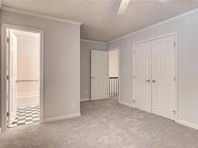 4635 Lawndale Dr — Photo 13