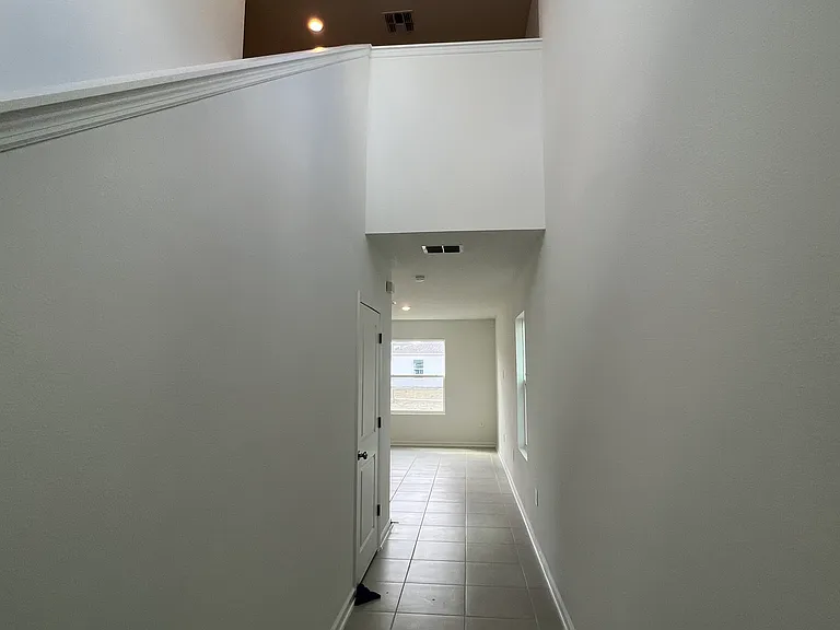2170 Lasso Loop — Photo 30