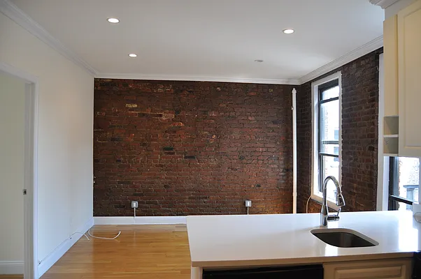 Rented by Sky Management | media 44