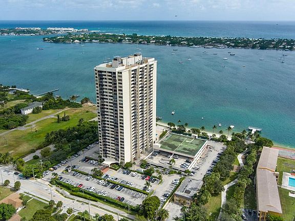 3rd image of 5600 N Flagler Drive #502
