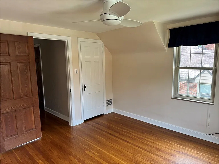 633 Crystal Dr — Photo 25