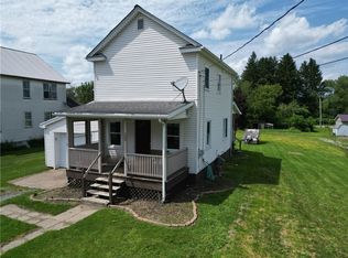 125 Clay St, Boyers, PA 16020