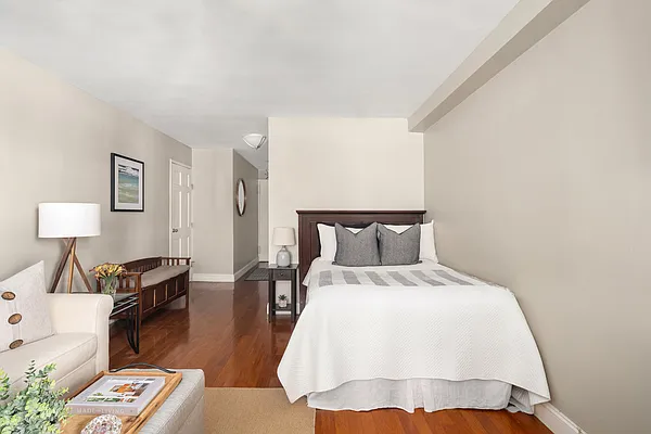 Sold by Modlin Group | media 6