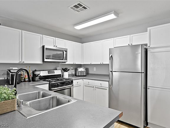 5th image of 9052 Tailor Made Ave