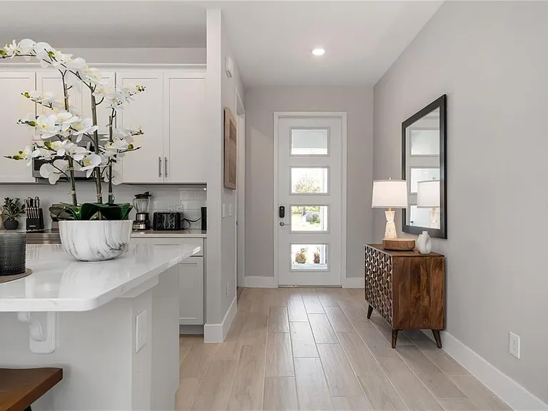 7834 Spectrum Dr — Photo 2