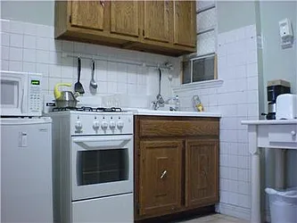 Rented by R New York