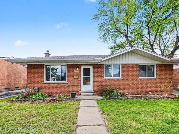 4508 Buckingham Dr, Warren, MI 48092