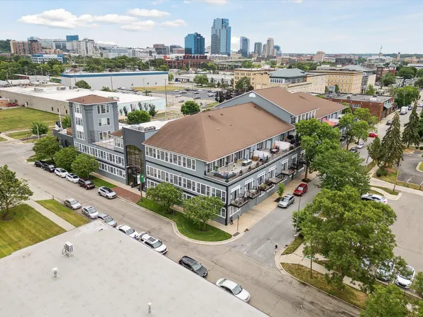 600 7th St NW Unit 215, Grand Rapids, MI 49504