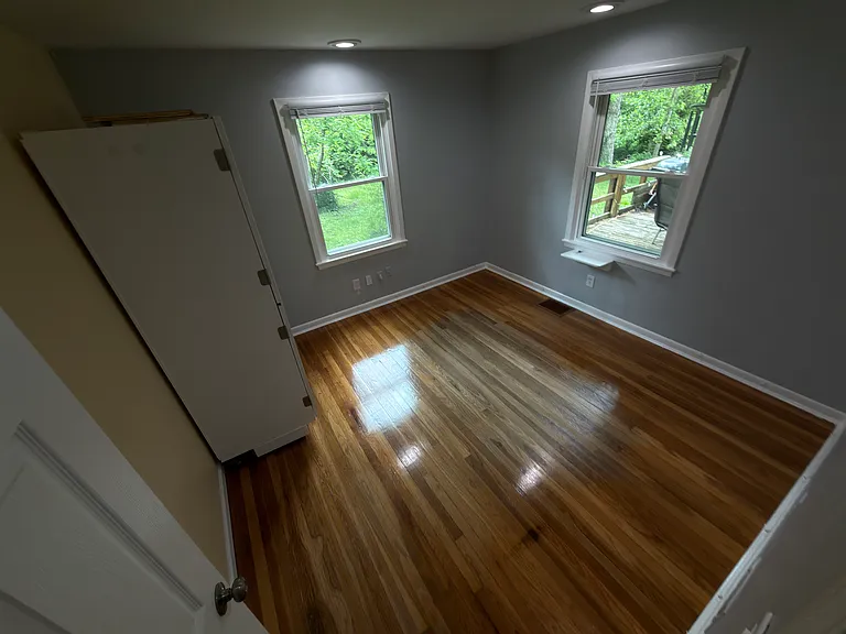 392 Riddle Rd #3 — Photo 1