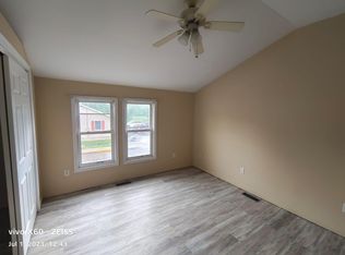 422 W Commerce St, Smyrna, DE 19977
