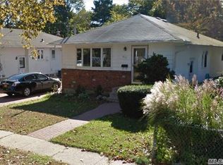 617 4th Ave, East Northport, NY 11731