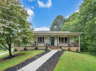 1045 Richards View Ln, Hardy, VA 24101