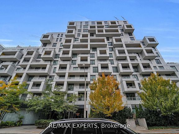 2nd image of 38 Cameron St #605