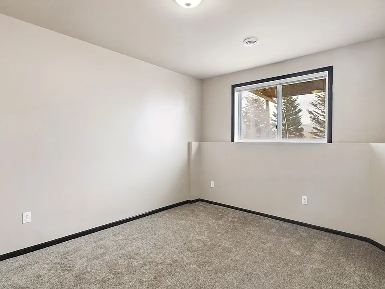 Town Square Townhomes — Photo 25