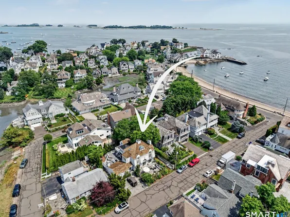 32 Nearwater Road, Norwalk, CT 06853