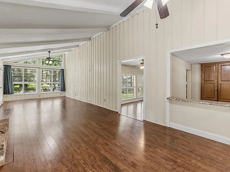 401 Woodmont Dr — Photo 15