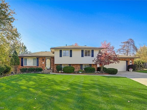 2nd image of 18290 Mallard Cir