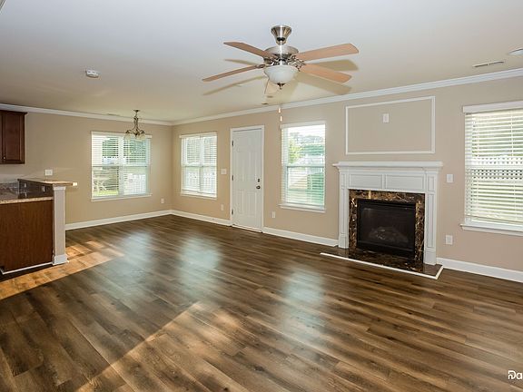 5th image of 3219 Runneymede St SW