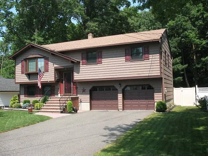 14 Deerfield Rd photo 1