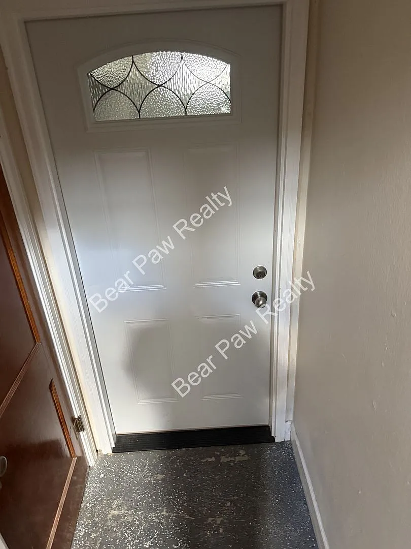 1820 E 21st St — Photo 1