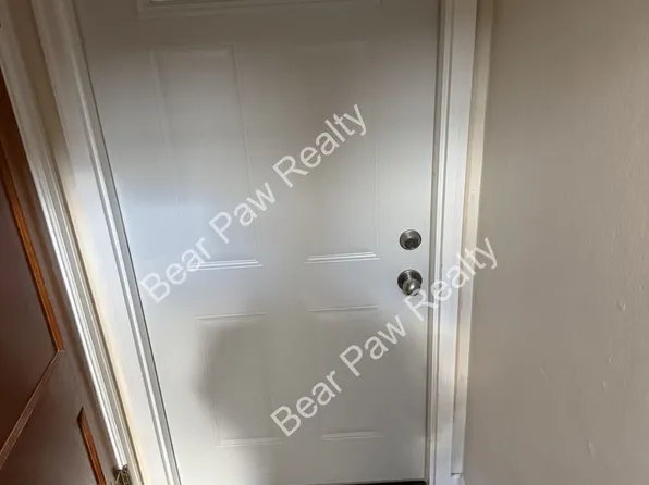 1820 E 21st St, Cheyenne, WY 82001