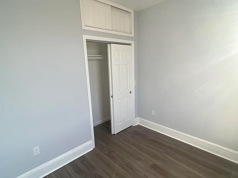 1001 Columbia Ave #1 — Photo 12