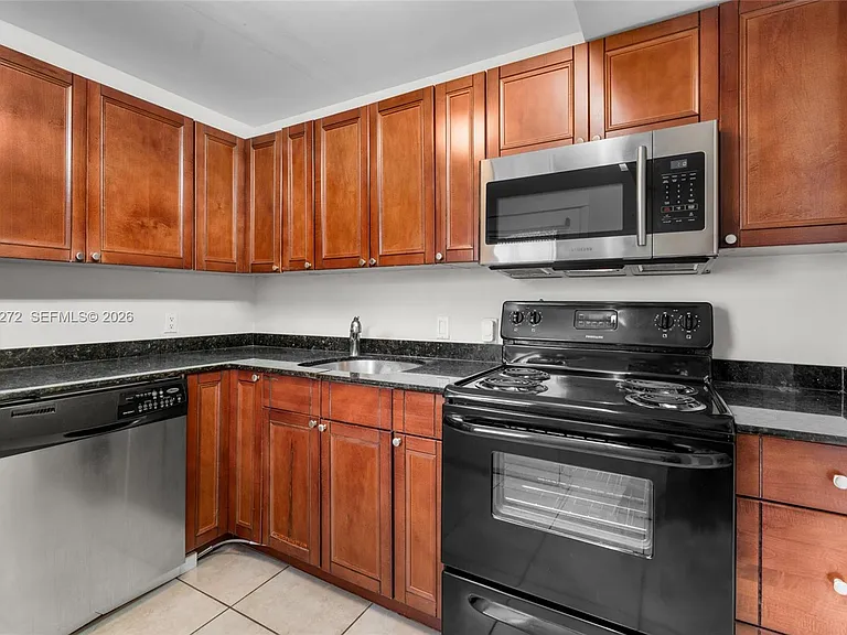 3401 N Country Club Dr #519 — Photo 14