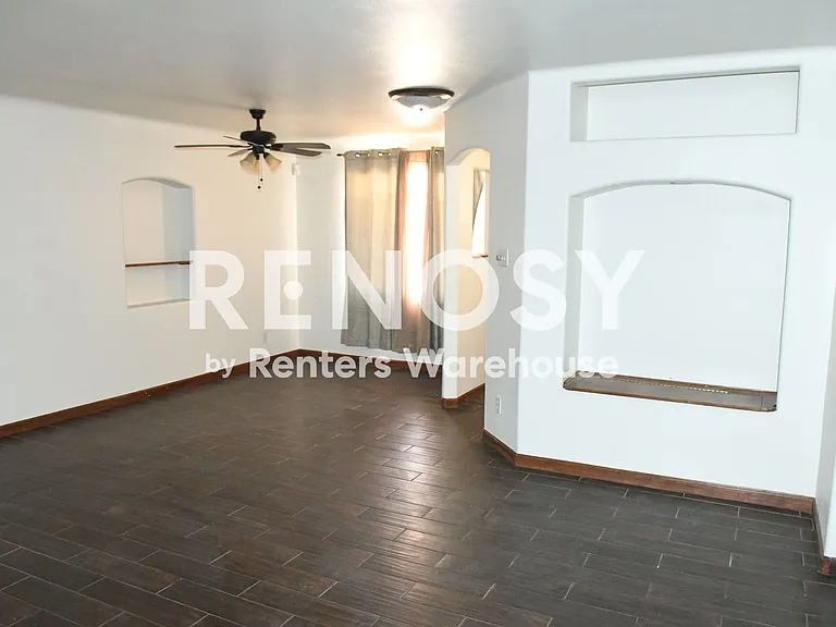325 W Highland Ave — Photo 14