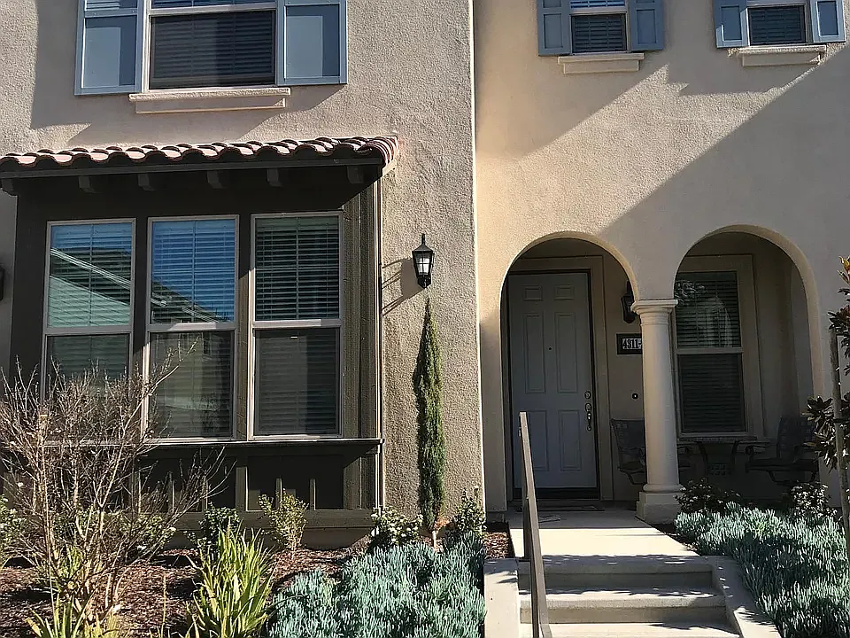 Pacifica Way, Oceanside — Photo 2