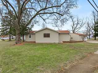 1405 Lafayette Ave, Lebanon, IN 46052