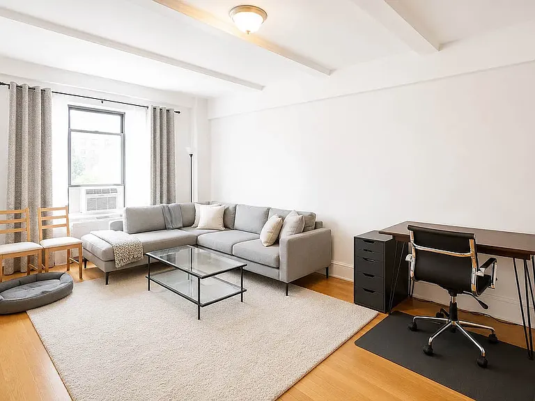 106 W 69th St #8D — Photo 2