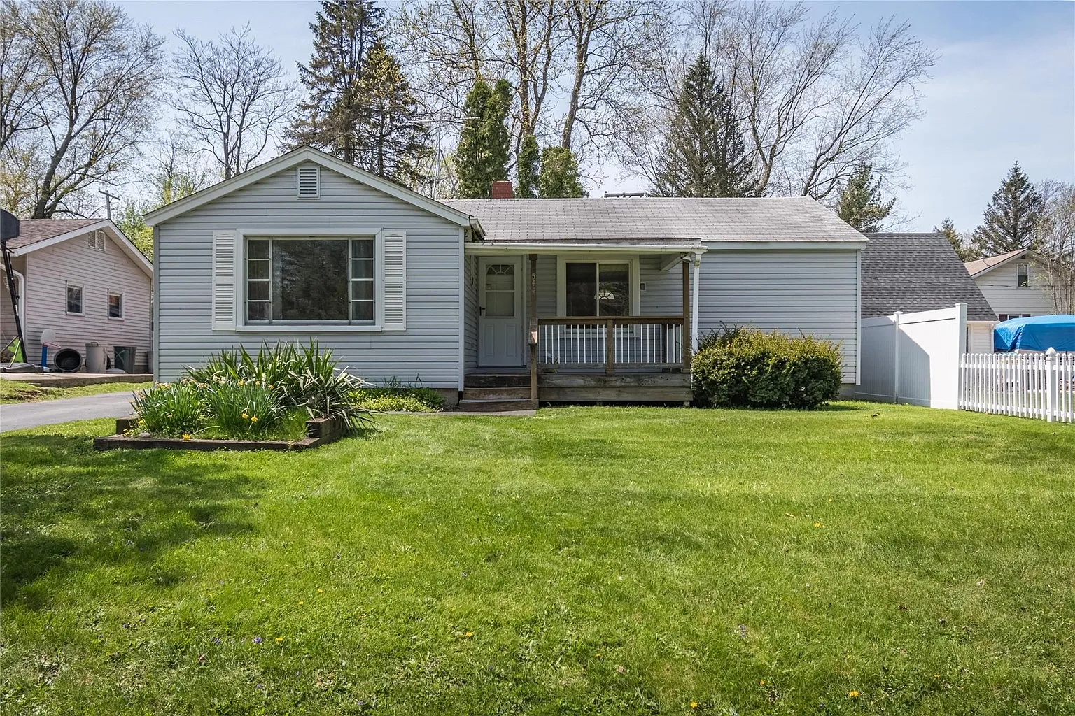 544 Bagley St photo 1
