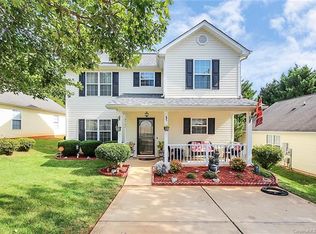 9522 Parkridge Dr, Charlotte, NC 28214