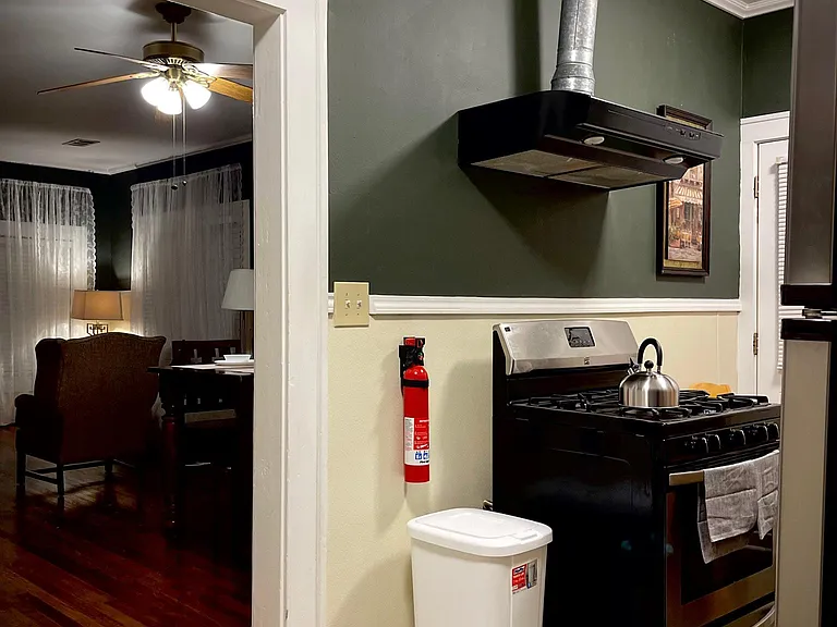 340 Cortlandt St #340 — Photo 10