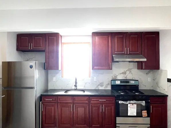4117 18th Avenue image 1 of 8