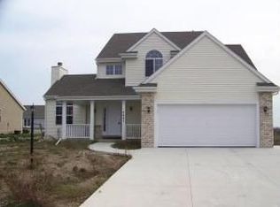 6647 Greenhill Dr, Racine, WI 53406