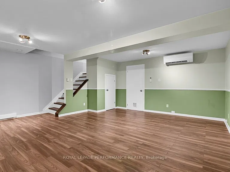 1286 Cedarcroft Cres — Photo 25