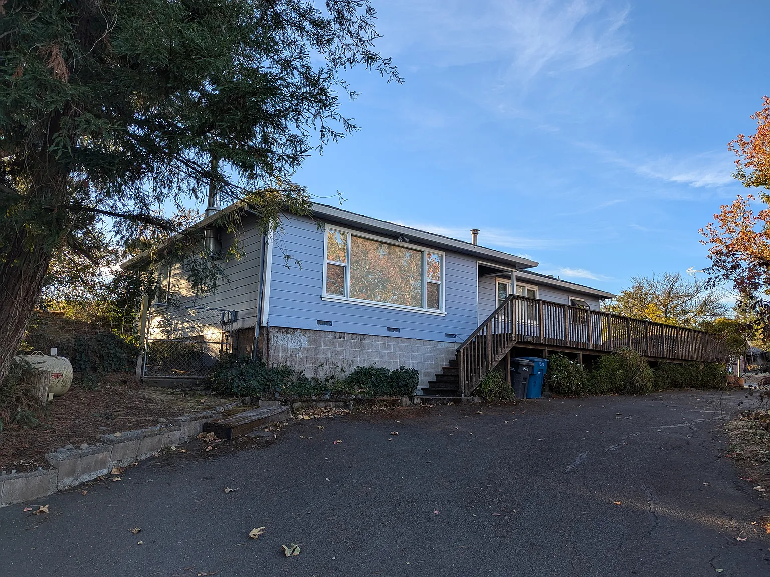 3 bed, 2400 sqft, $4,200 — Photo 1
