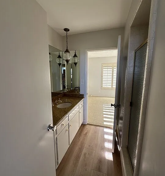 1212 Roberto Ln — Photo 12