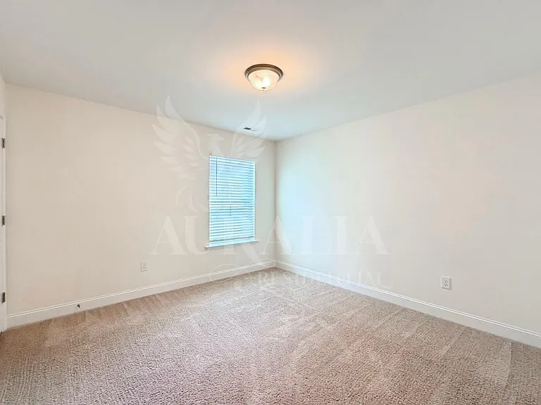 563 Whitley Ridge Dr — Photo 33