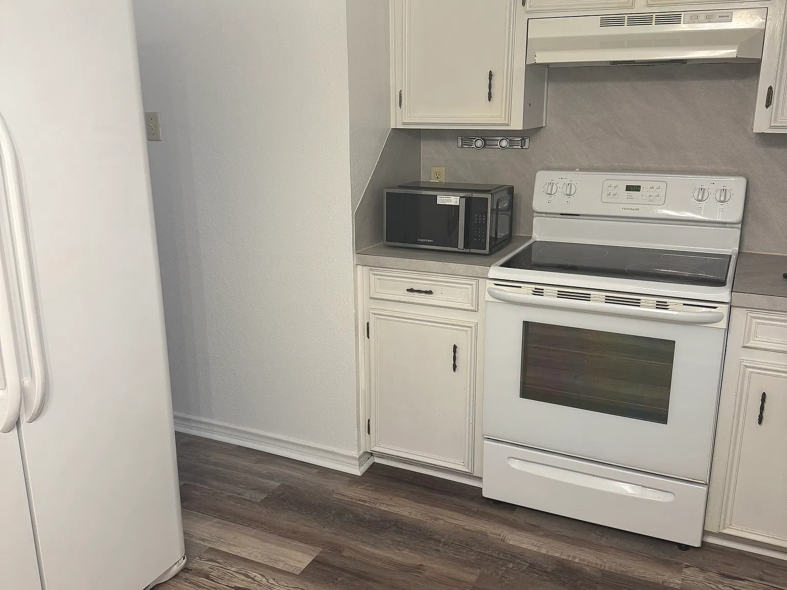 2 bed, 800 sqft, $1,000 — Photo 4