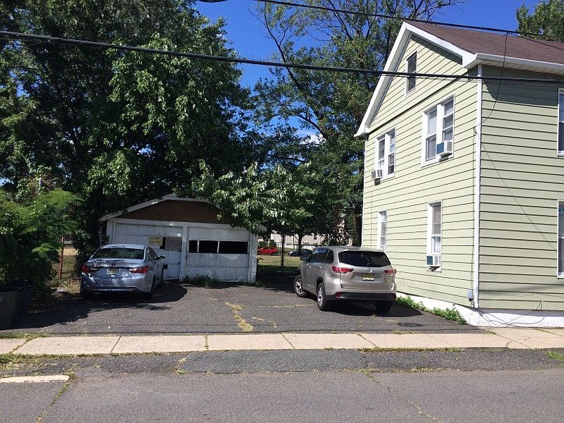 2nd image of 82 Teaneck Rd