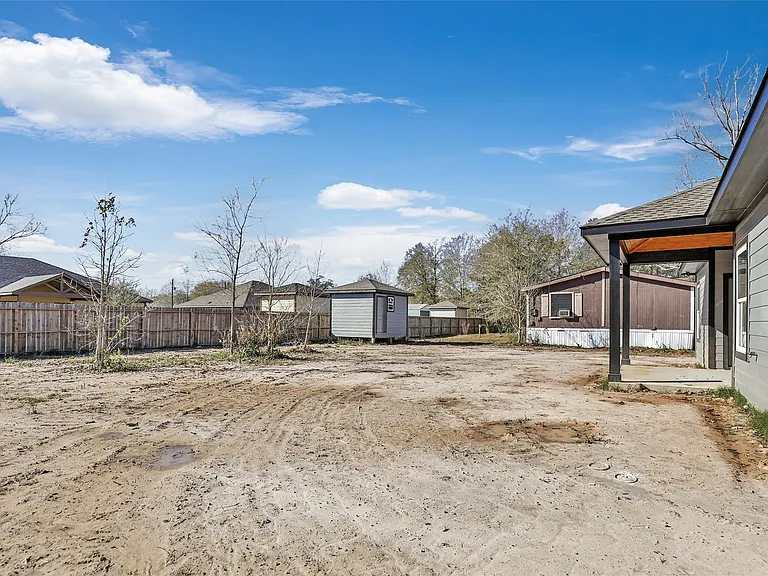 410 Road 7000 — Photo 14